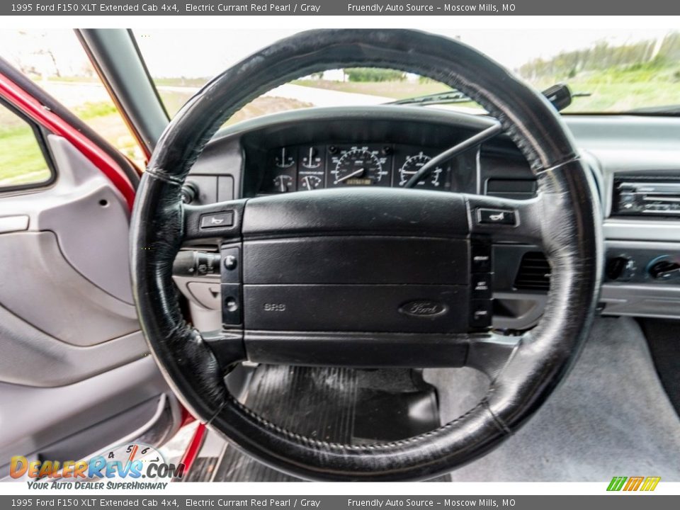 1995 Ford F150 XLT Extended Cab 4x4 Steering Wheel Photo #33