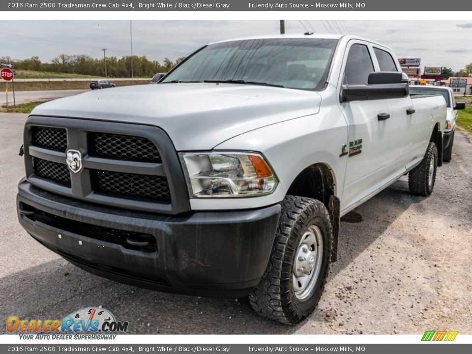 2016 Ram 2500 Tradesman Crew Cab 4x4 Bright White / Black/Diesel Gray Photo #8