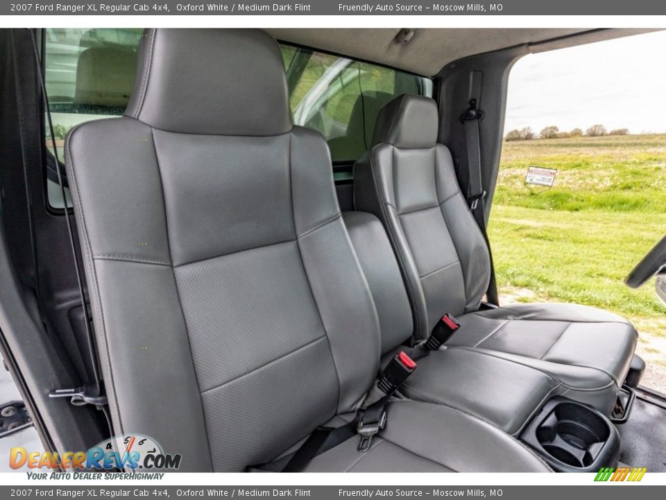 Front Seat of 2007 Ford Ranger XL Regular Cab 4x4 Photo #25
