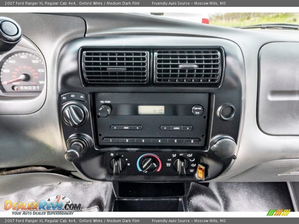 Controls of 2007 Ford Ranger XL Regular Cab 4x4 Photo #27