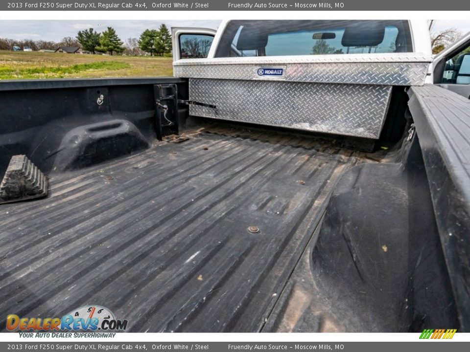 2013 Ford F250 Super Duty XL Regular Cab 4x4 Oxford White / Steel Photo #24