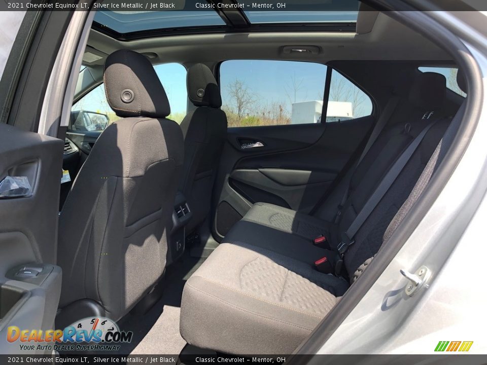 2021 Chevrolet Equinox LT Silver Ice Metallic / Jet Black Photo #6