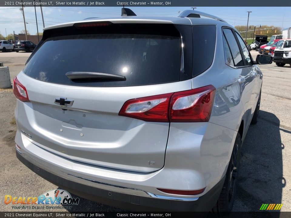 2021 Chevrolet Equinox LT Silver Ice Metallic / Jet Black Photo #3