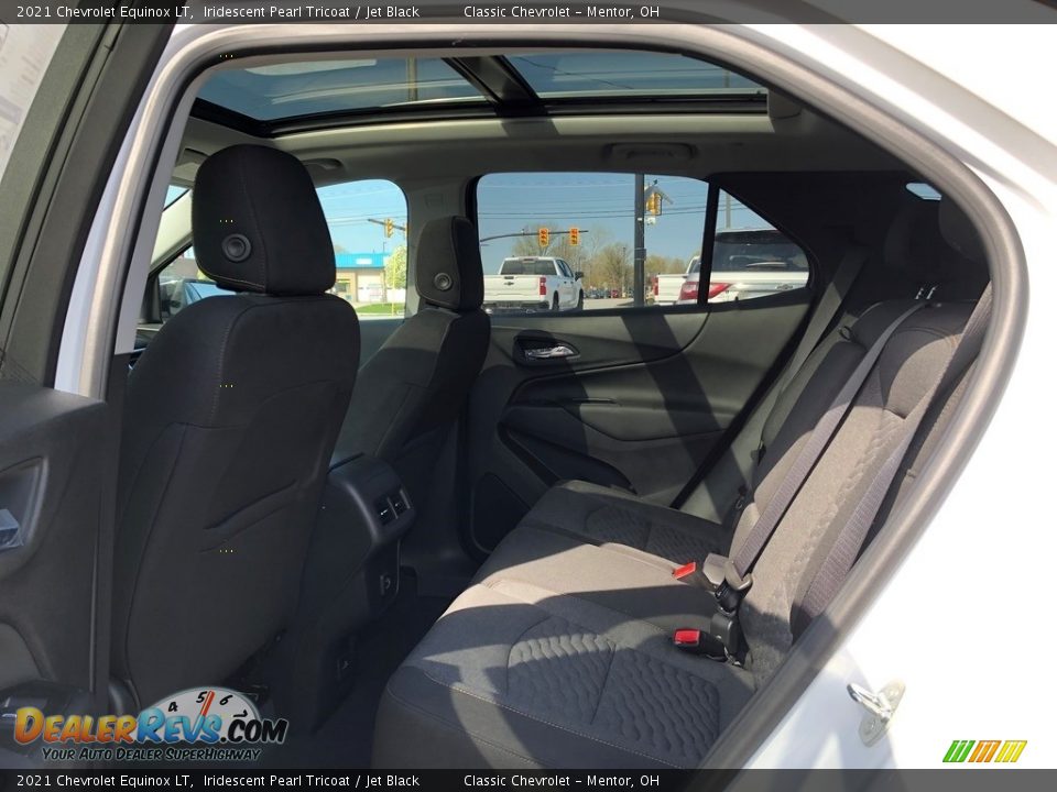 2021 Chevrolet Equinox LT Iridescent Pearl Tricoat / Jet Black Photo #6