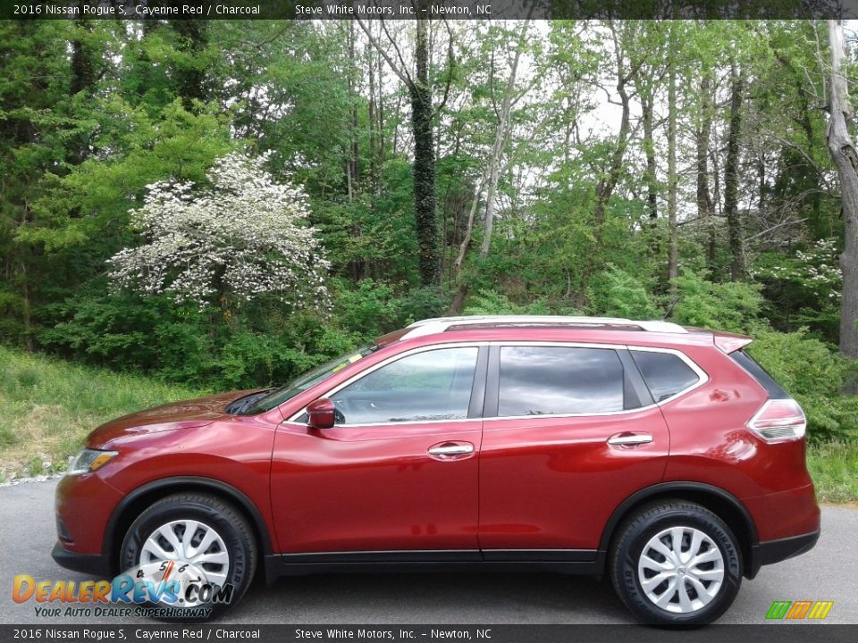2016 Nissan Rogue S Cayenne Red / Charcoal Photo #1