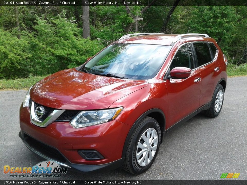 2016 Nissan Rogue S Cayenne Red / Charcoal Photo #3