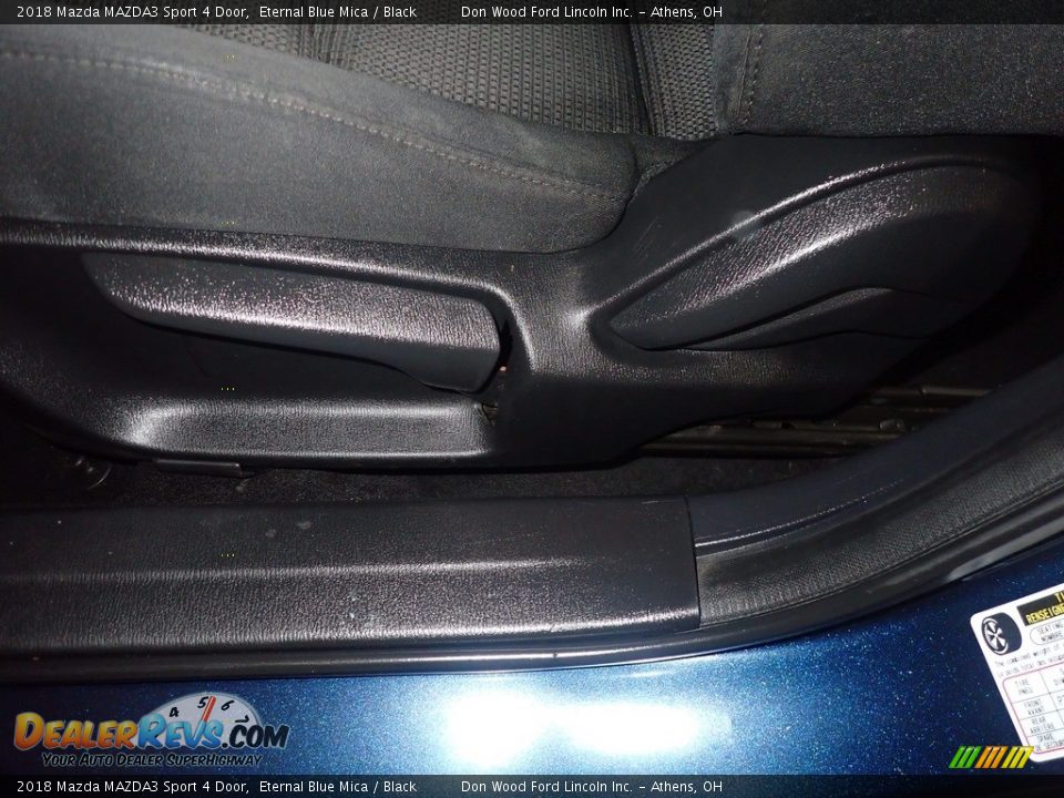 2018 Mazda MAZDA3 Sport 4 Door Eternal Blue Mica / Black Photo #21