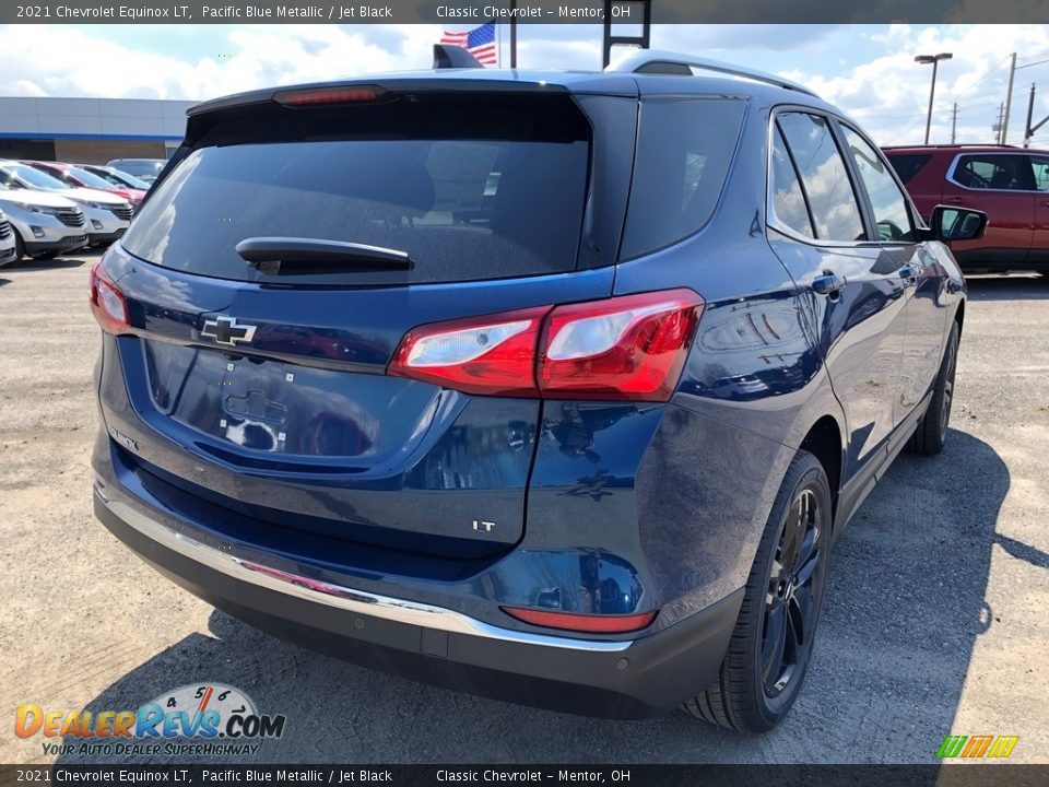 2021 Chevrolet Equinox LT Pacific Blue Metallic / Jet Black Photo #3