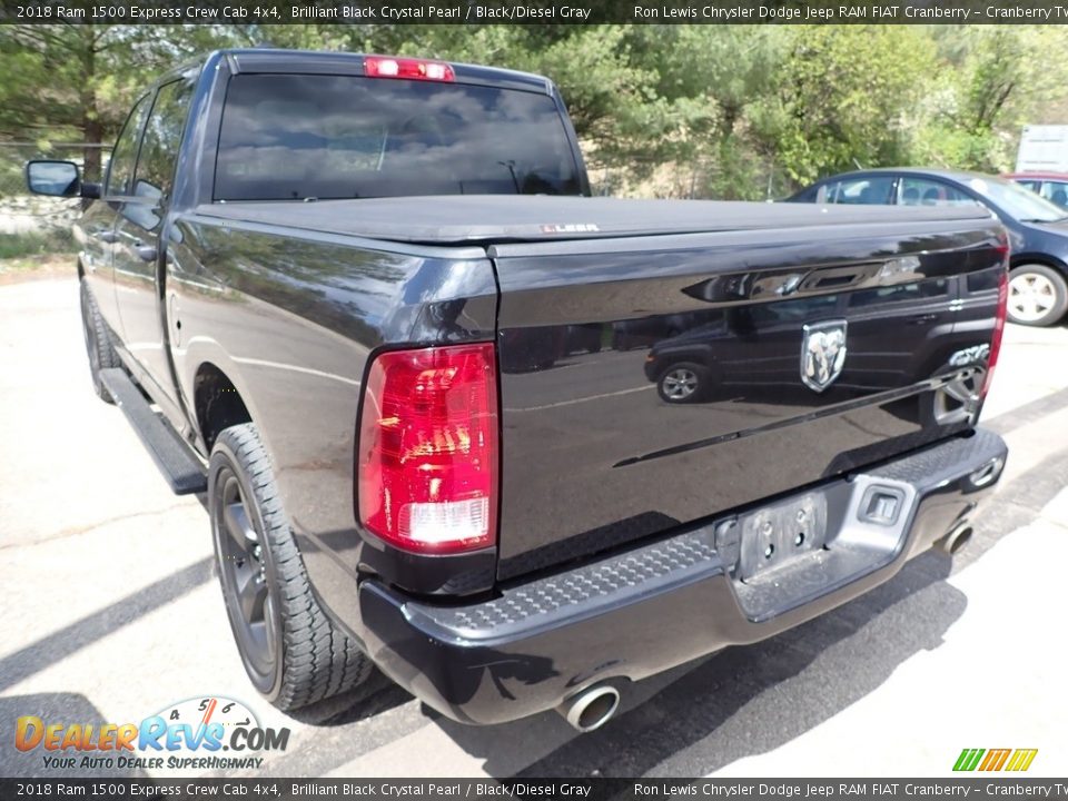 2018 Ram 1500 Express Crew Cab 4x4 Brilliant Black Crystal Pearl / Black/Diesel Gray Photo #2