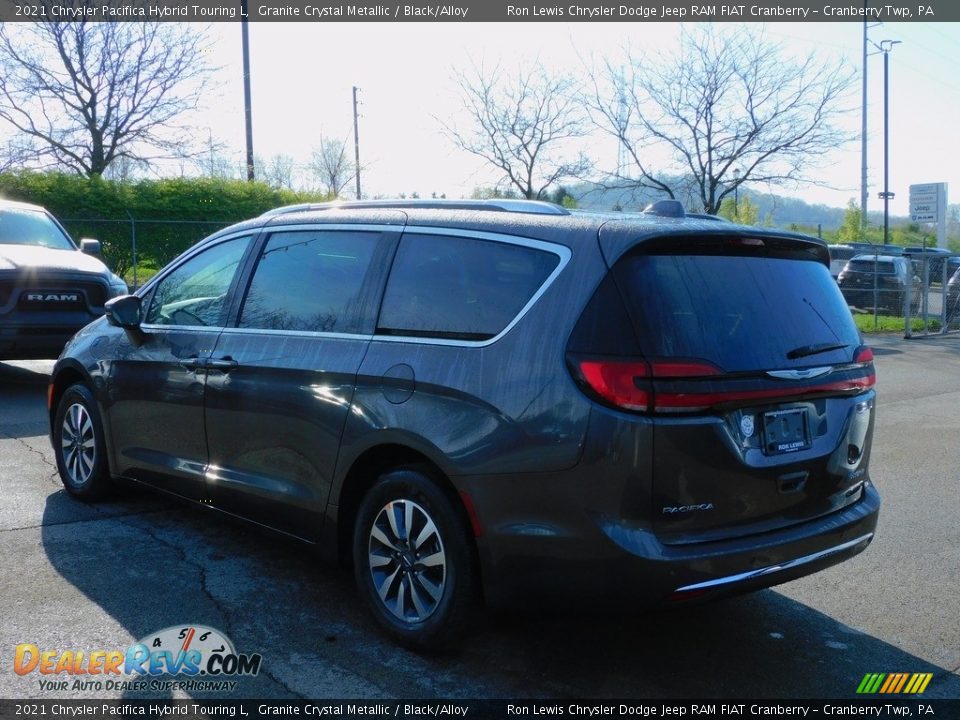 2021 Chrysler Pacifica Hybrid Touring L Granite Crystal Metallic / Black/Alloy Photo #8