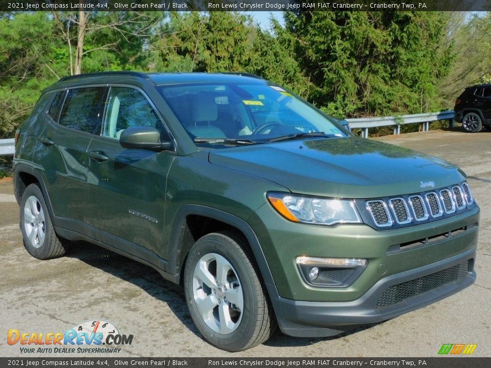 2021 Jeep Compass Latitude 4x4 Olive Green Pearl / Black Photo #3