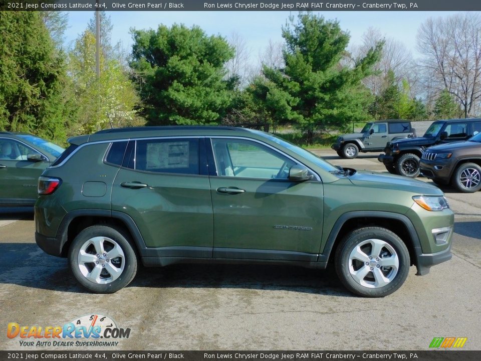 2021 Jeep Compass Latitude 4x4 Olive Green Pearl / Black Photo #4