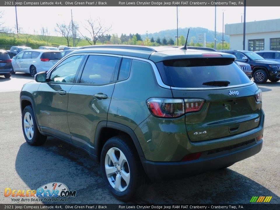 2021 Jeep Compass Latitude 4x4 Olive Green Pearl / Black Photo #8