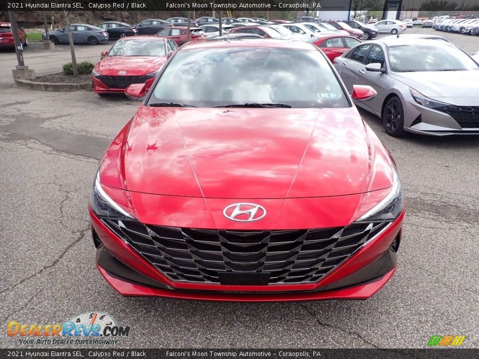 2021 Hyundai Elantra SEL Calypso Red / Black Photo #4