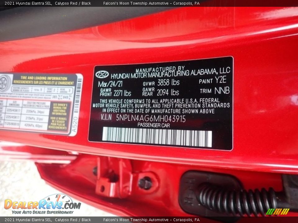 2021 Hyundai Elantra SEL Calypso Red / Black Photo #12