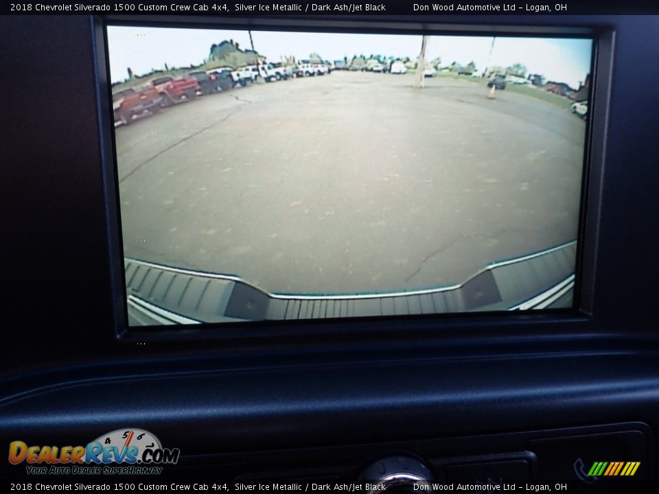 2018 Chevrolet Silverado 1500 Custom Crew Cab 4x4 Silver Ice Metallic / Dark Ash/Jet Black Photo #2
