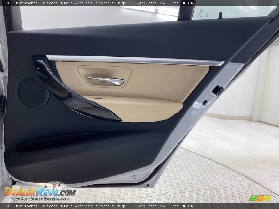 2018 BMW 3 Series 330i Sedan Mineral White Metallic / Venetian Beige Photo #35