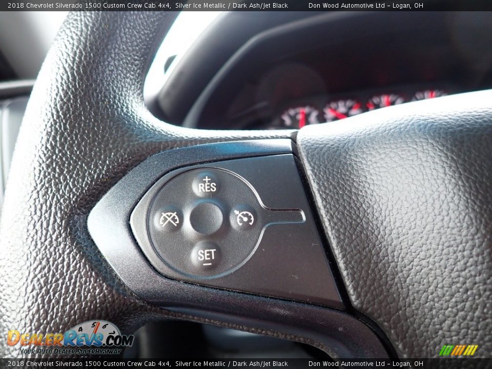 2018 Chevrolet Silverado 1500 Custom Crew Cab 4x4 Silver Ice Metallic / Dark Ash/Jet Black Photo #23