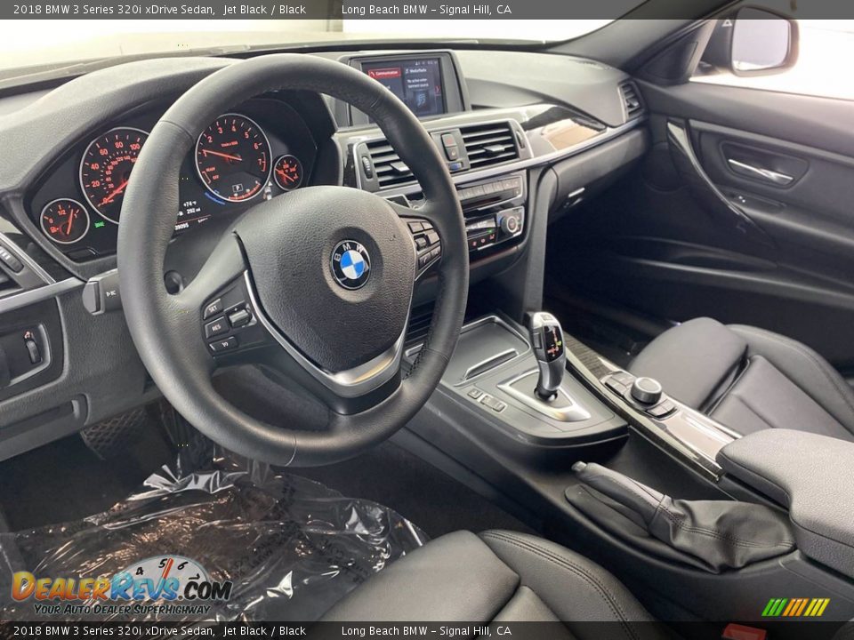 2018 BMW 3 Series 320i xDrive Sedan Jet Black / Black Photo #16