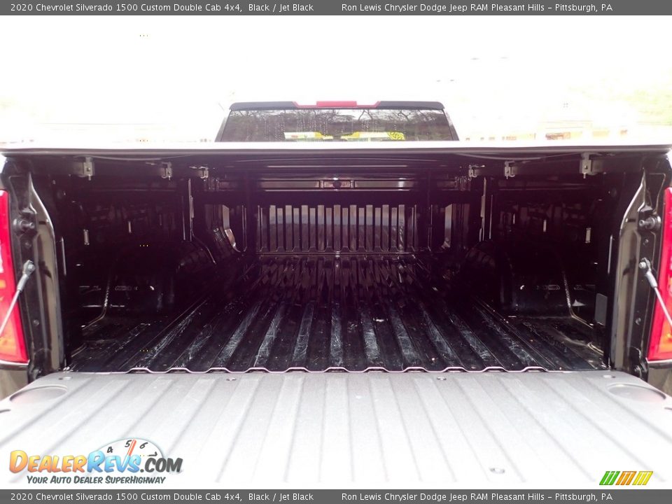 2020 Chevrolet Silverado 1500 Custom Double Cab 4x4 Black / Jet Black Photo #5