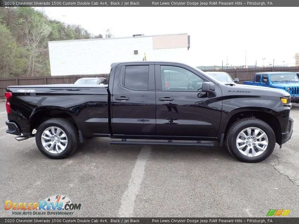 2020 Chevrolet Silverado 1500 Custom Double Cab 4x4 Black / Jet Black Photo #7