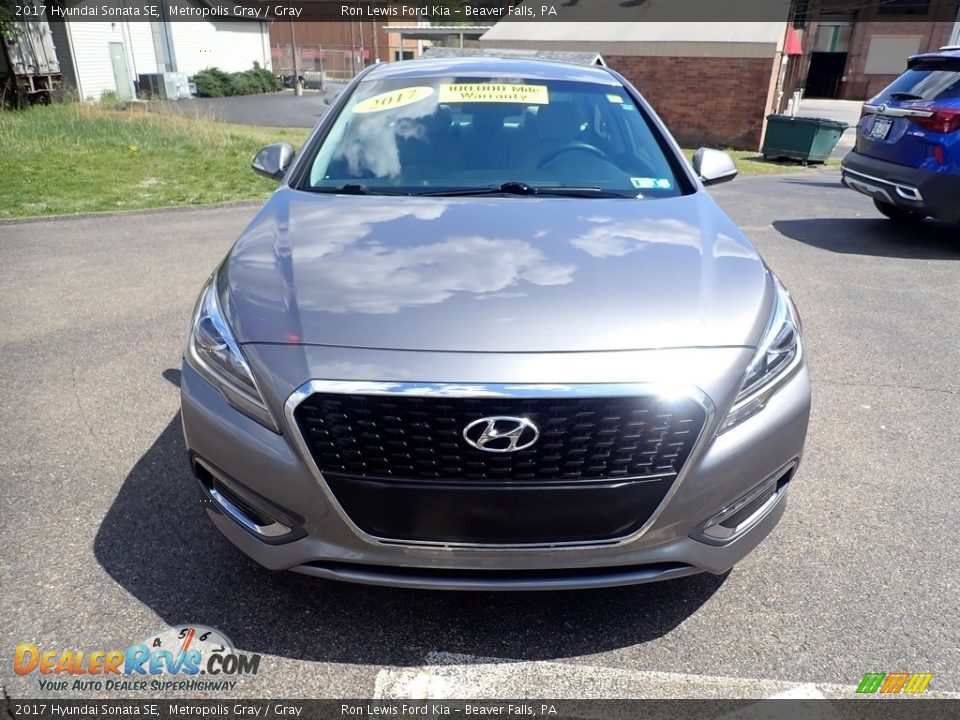 Metropolis Gray 2017 Hyundai Sonata SE Photo #4