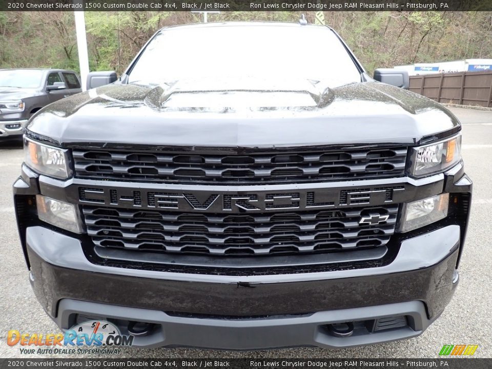 2020 Chevrolet Silverado 1500 Custom Double Cab 4x4 Black / Jet Black Photo #9