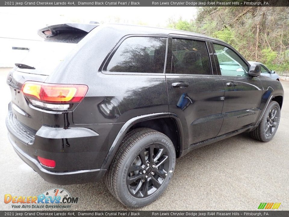 2021 Jeep Grand Cherokee Laredo 4x4 Diamond Black Crystal Pearl / Black Photo #6