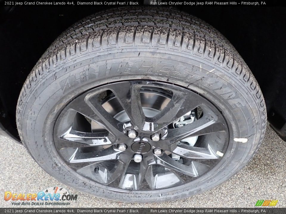 2021 Jeep Grand Cherokee Laredo 4x4 Diamond Black Crystal Pearl / Black Photo #10