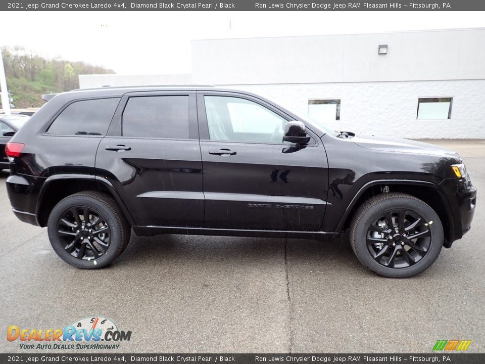 2021 Jeep Grand Cherokee Laredo 4x4 Diamond Black Crystal Pearl / Black Photo #7