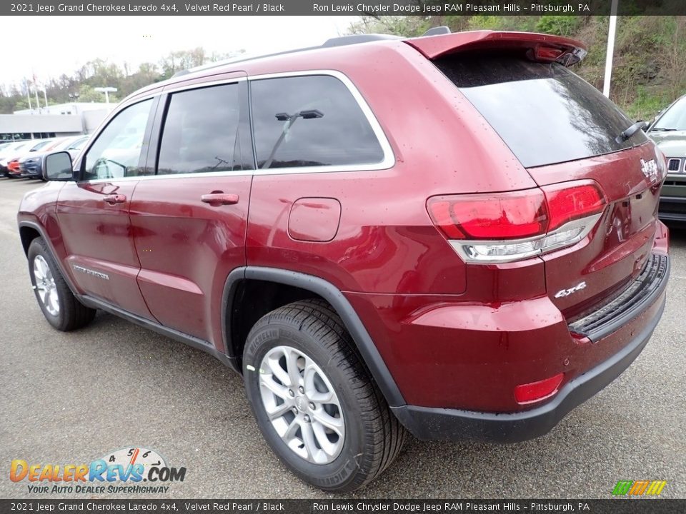 2021 Jeep Grand Cherokee Laredo 4x4 Velvet Red Pearl / Black Photo #3