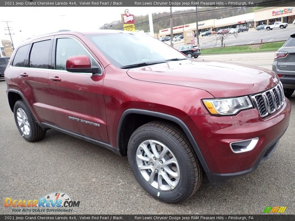 2021 Jeep Grand Cherokee Laredo 4x4 Velvet Red Pearl / Black Photo #8