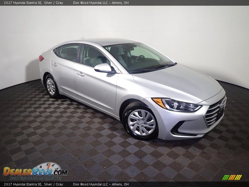 2017 Hyundai Elantra SE Silver / Gray Photo #2