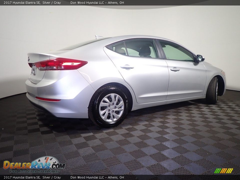 2017 Hyundai Elantra SE Silver / Gray Photo #15