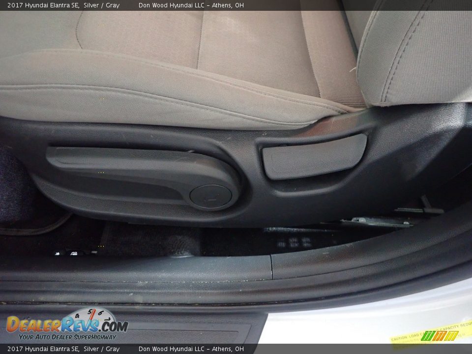 2017 Hyundai Elantra SE Silver / Gray Photo #22