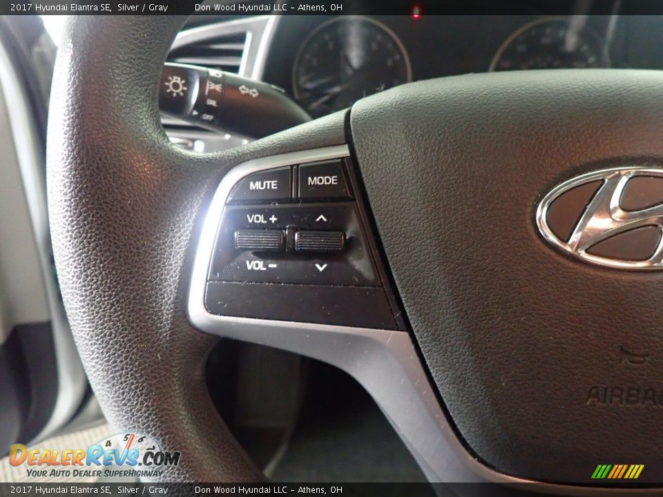 2017 Hyundai Elantra SE Silver / Gray Photo #28