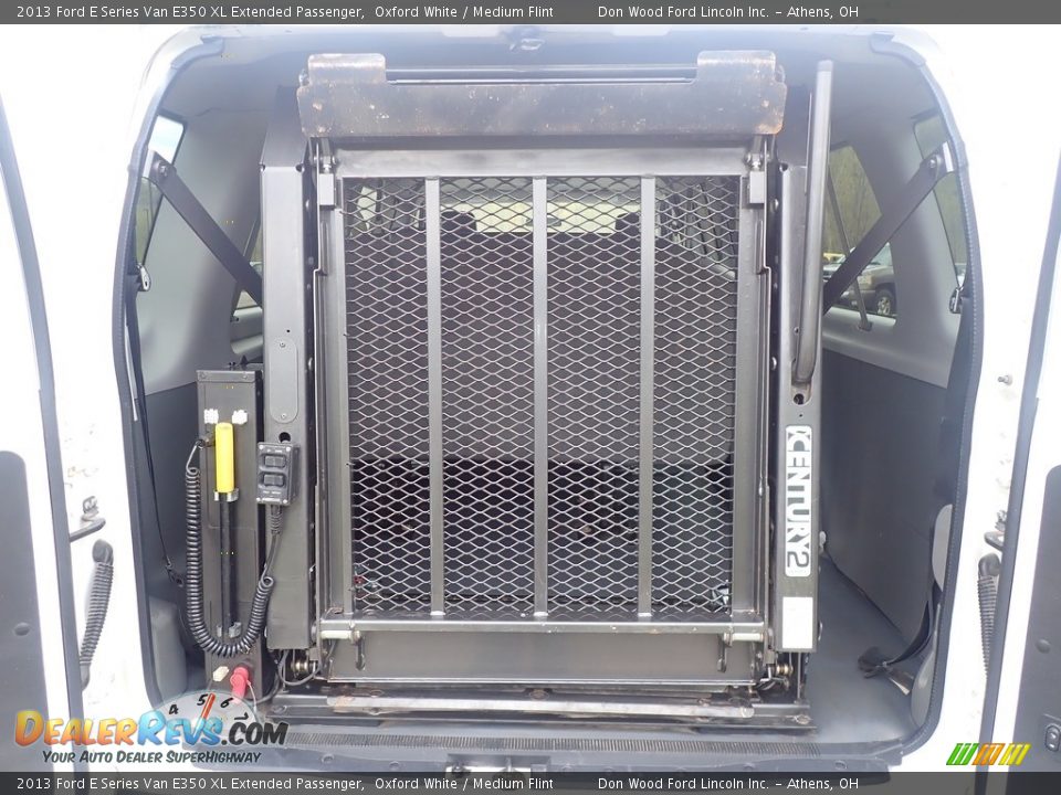 2013 Ford E Series Van E350 XL Extended Passenger Oxford White / Medium Flint Photo #14