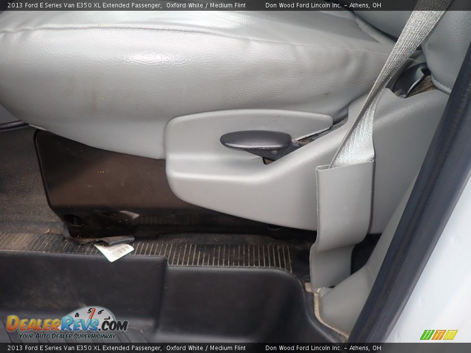 2013 Ford E Series Van E350 XL Extended Passenger Oxford White / Medium Flint Photo #24