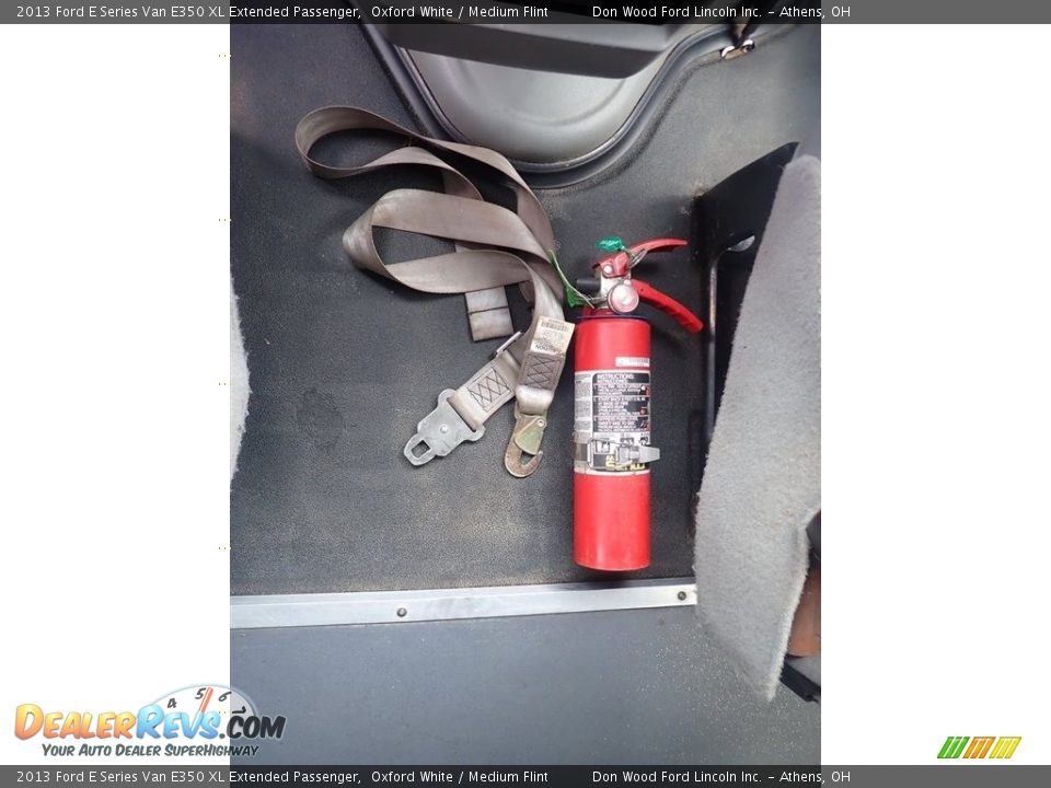 2013 Ford E Series Van E350 XL Extended Passenger Oxford White / Medium Flint Photo #32