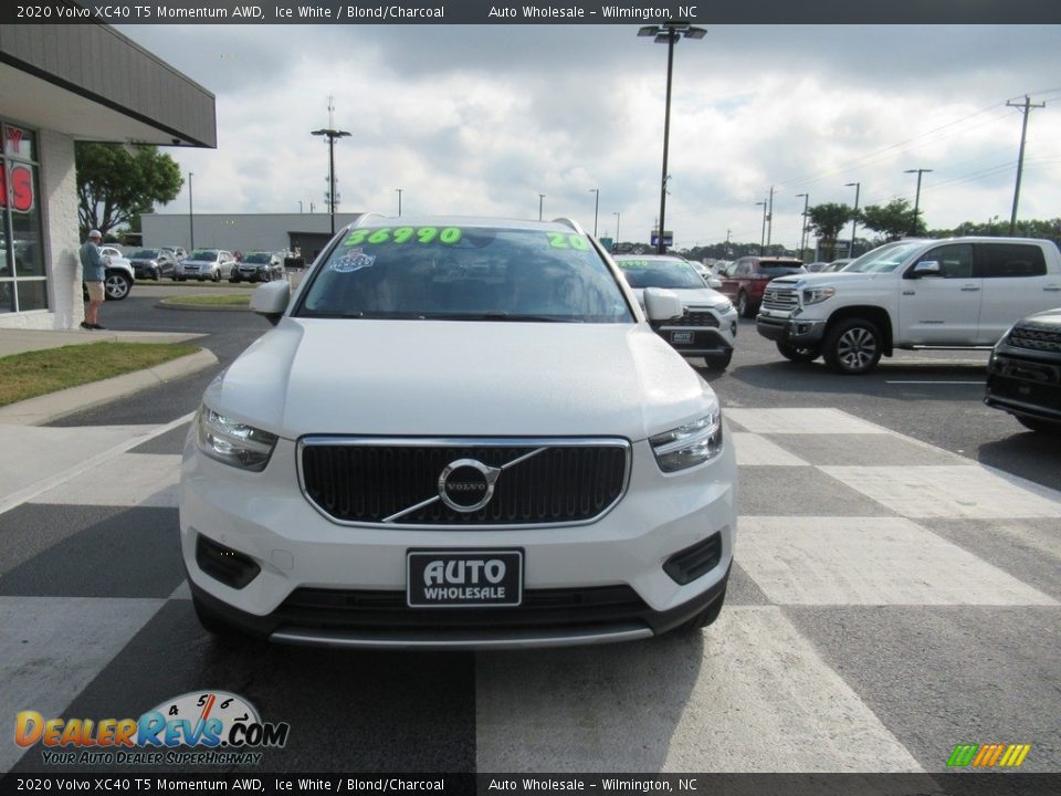 2020 Volvo XC40 T5 Momentum AWD Ice White / Blond/Charcoal Photo #2