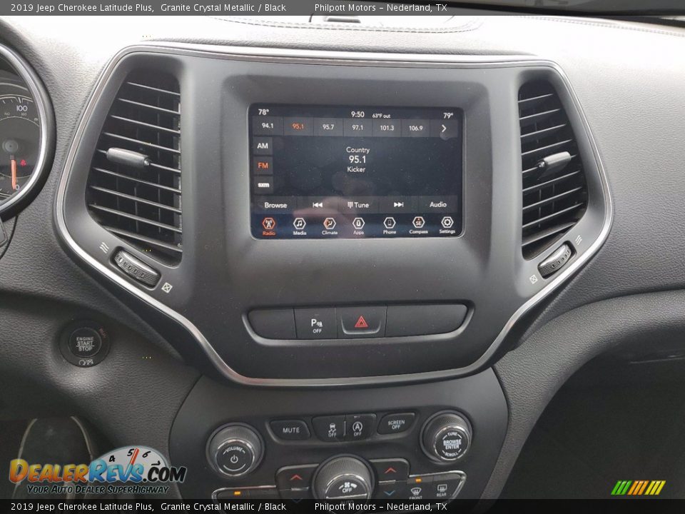 2019 Jeep Cherokee Latitude Plus Granite Crystal Metallic / Black Photo #17