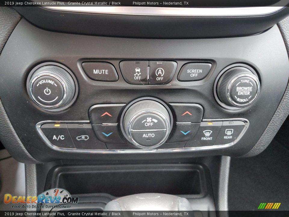 2019 Jeep Cherokee Latitude Plus Granite Crystal Metallic / Black Photo #21
