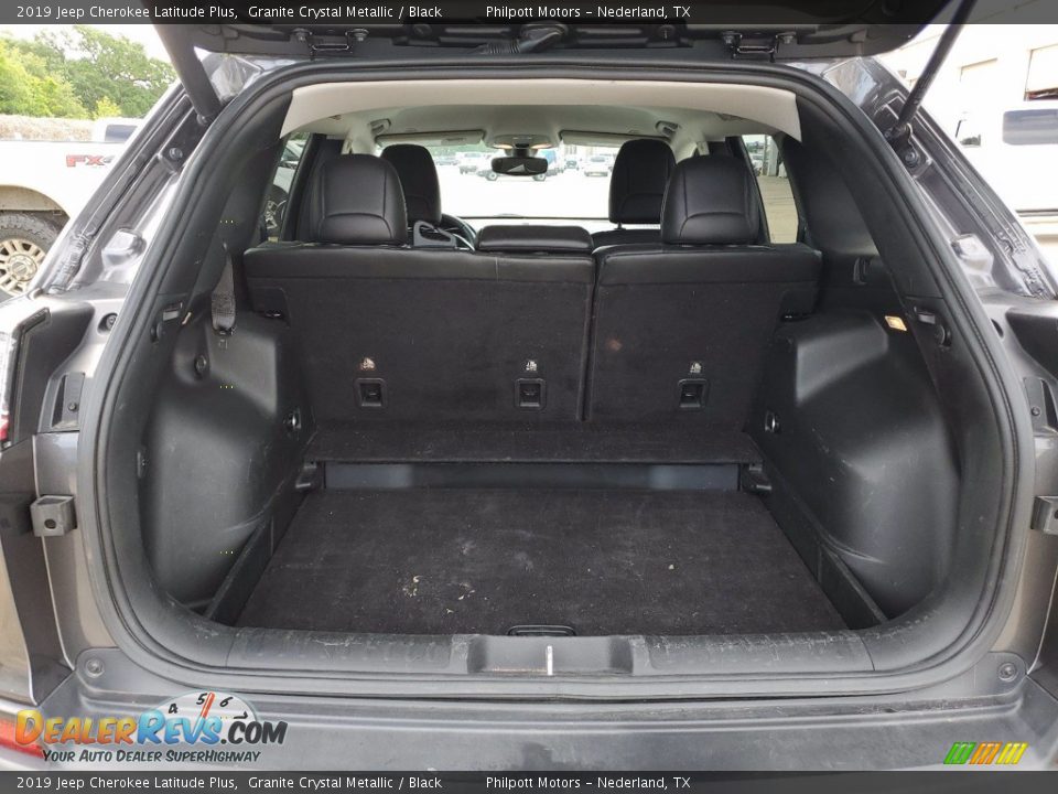 2019 Jeep Cherokee Latitude Plus Granite Crystal Metallic / Black Photo #25