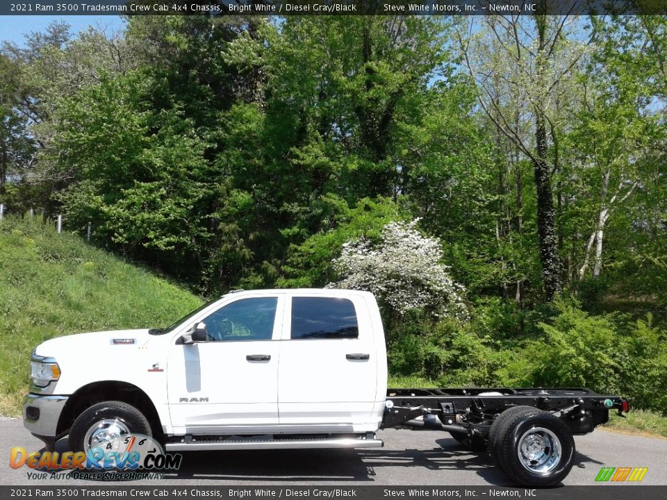 2021 Ram 3500 Tradesman Crew Cab 4x4 Chassis Bright White / Diesel Gray/Black Photo #1