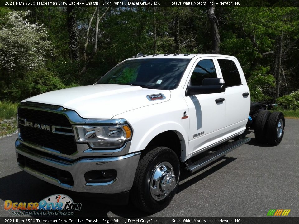 2021 Ram 3500 Tradesman Crew Cab 4x4 Chassis Bright White / Diesel Gray/Black Photo #2