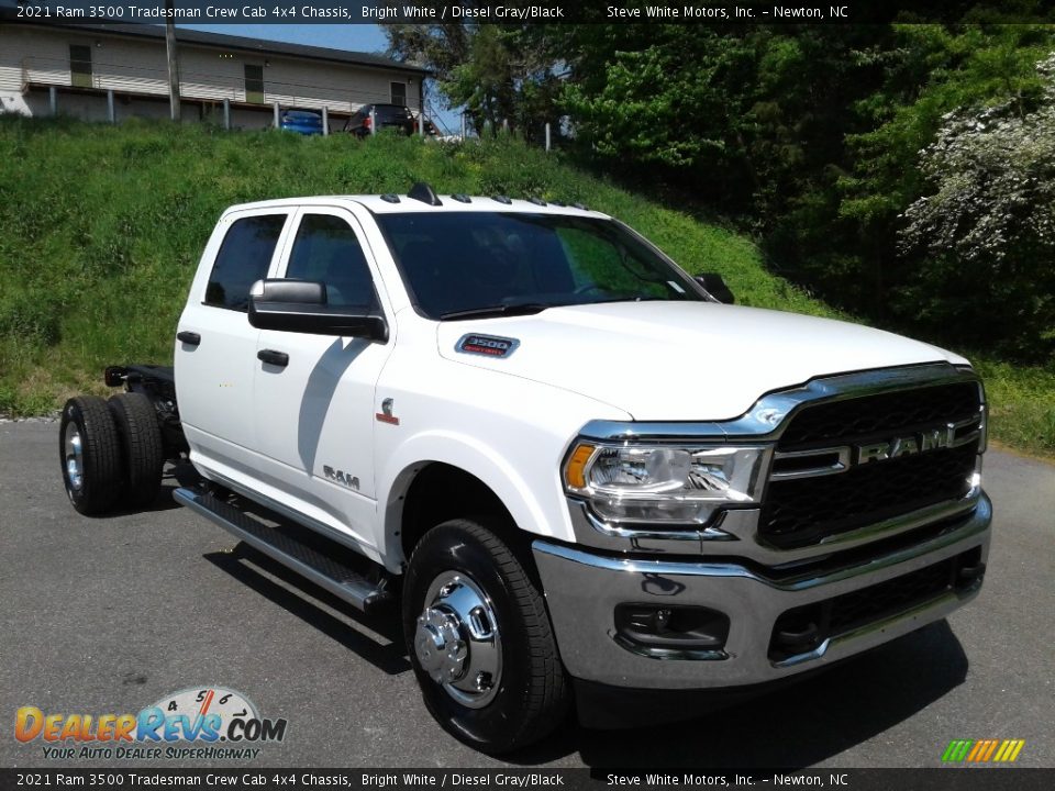 2021 Ram 3500 Tradesman Crew Cab 4x4 Chassis Bright White / Diesel Gray/Black Photo #7