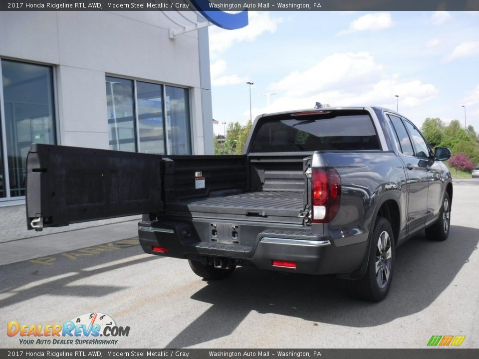 2017 Honda Ridgeline RTL AWD Modern Steel Metallic / Gray Photo #11