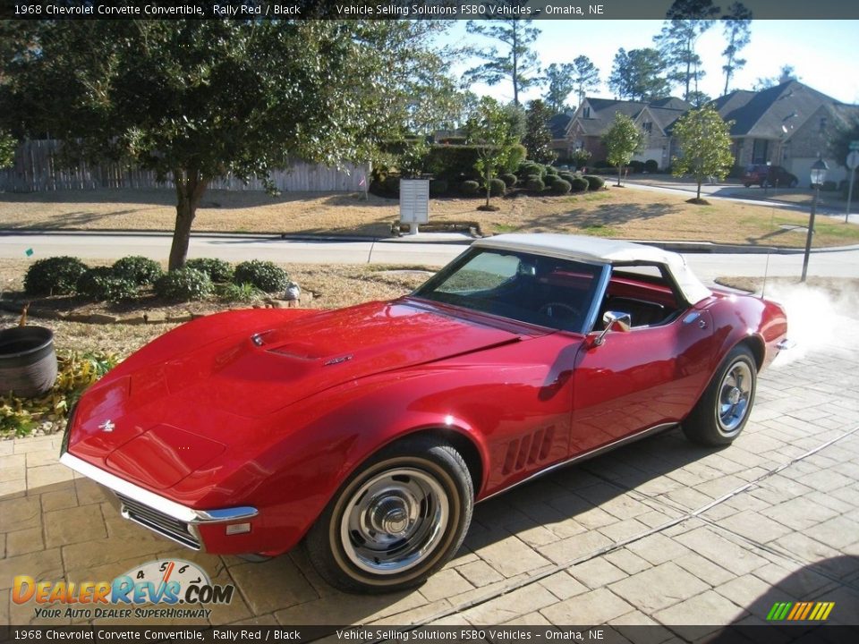 Front 3/4 View of 1968 Chevrolet Corvette Convertible Photo #5