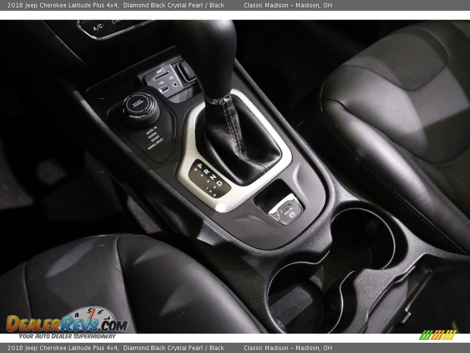 2018 Jeep Cherokee Latitude Plus 4x4 Diamond Black Crystal Pearl / Black Photo #13