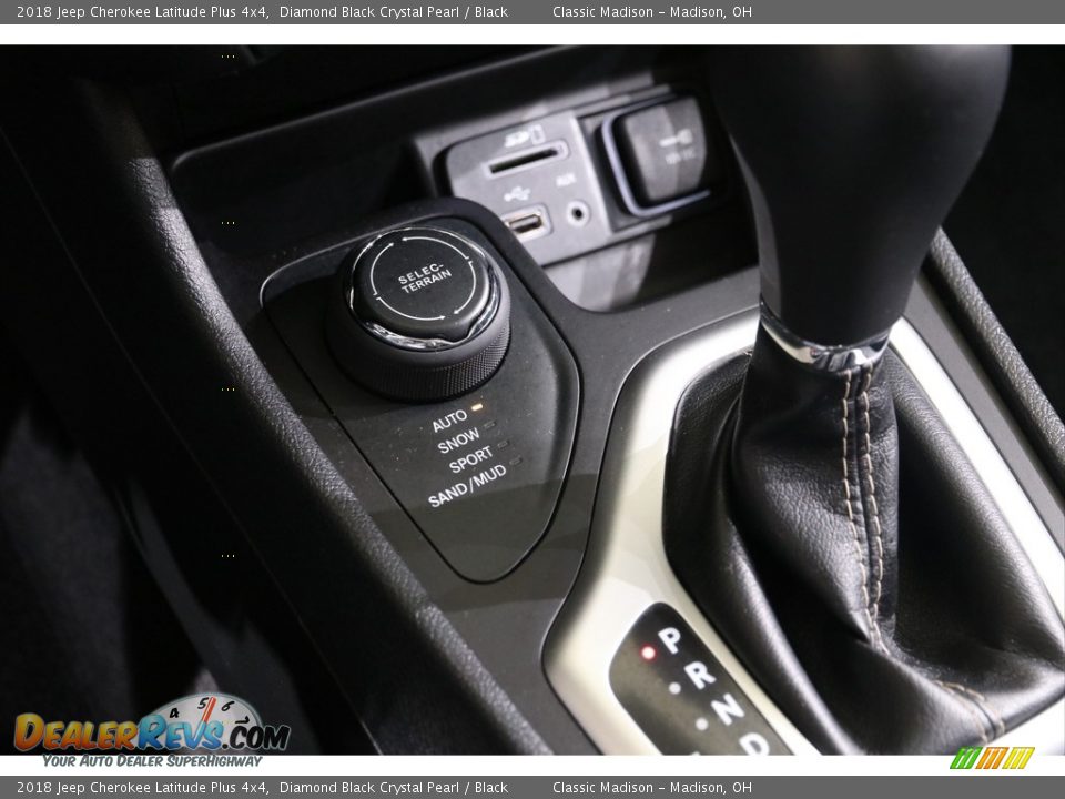 2018 Jeep Cherokee Latitude Plus 4x4 Diamond Black Crystal Pearl / Black Photo #14